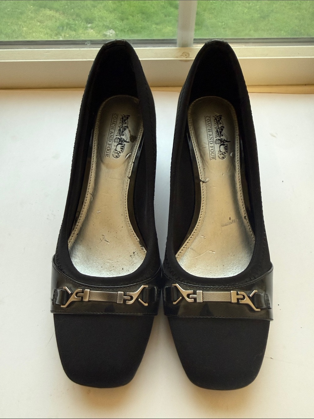 Coach and Four Black Square-Toe Loafers with Metal Bit Detail size 7 - Picture 4 of 9